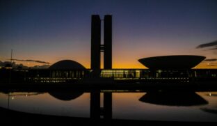 Congresso Nacional; Lula avisa ao centrão que irá 'conversar com todo mundo'