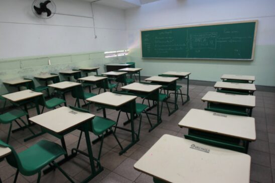 Sala de aula vazia (arquivo)