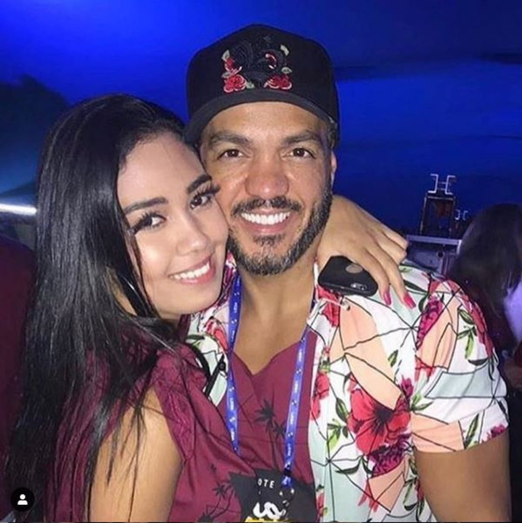 Isadora Alkimim Vieira e Belo; cantor se disse 'muito surpreso' e que 'não sabia de absolutamente nada' sobre a acusação