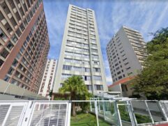 Um apartamento de 360 m² com garagem, no bairro Bela Vista, possui lance inicial de R$ 1,2 mi