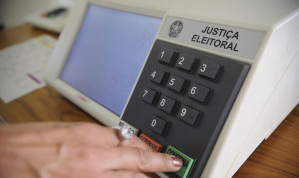 TSE abre inquérito para apurar ataques à legitimidade das eleições