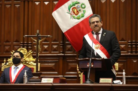 Manuel Merino de Lama, líder do Parlamento, foi empossado presidente do Peru há uma semana e renunciou ao cargo
