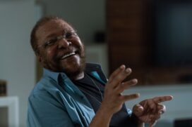 Martinho da Vila na sua casa, na Barra da Tijuca, no Rio de Janeiro; cantor prevê um Carnaval explosivo em 2021