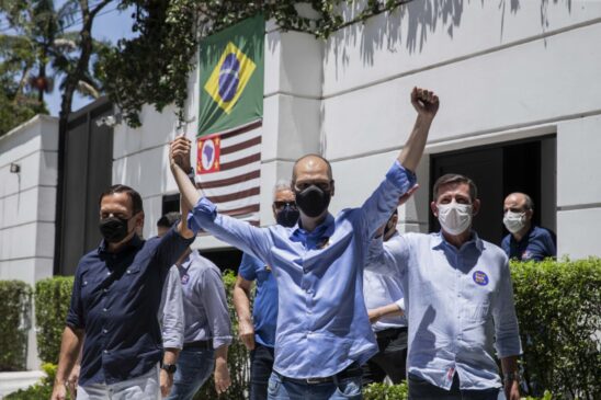 Jo&atilde;o Doria e Bruno Covas, ap&oacute;s o an&uacute;ncio da vit&oacute;ria de Covas &agrave; Prefeitura de S&atilde;o Paulo