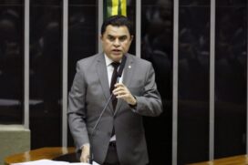 O deputado Wilson Santiago (PTB-PB) é o autor da proposta