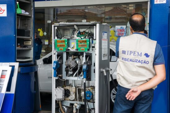 Em alguns locais foi constatado fraude no chip da placa
