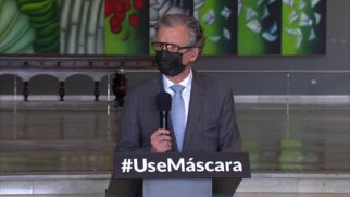 Professor José Medina durante coletiva de imprensa no Palácio dos Bandeirantes