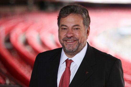Por 155 votos a 78, com um em branco, Julio Casares derrotou neste sábado Roberto Natel em uma eleição realizada por meio de sistema drive-thru