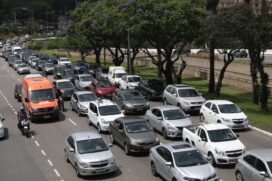 Cidade acumula 461 km de lentidão