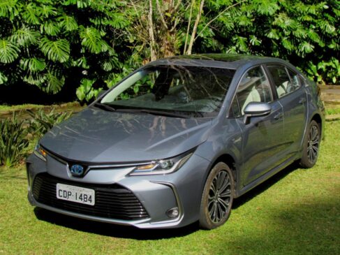 Toyota Corolla Altis Hybrid