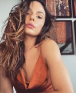 Isis Valverde, do elenco de 'Amor de Mãe'