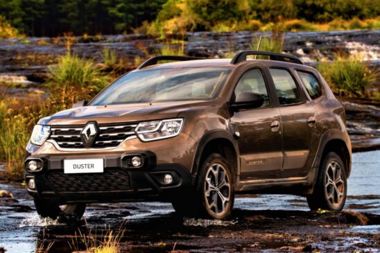 O Duster vem com motor 1.6 e câmbio CVT de seis marchas