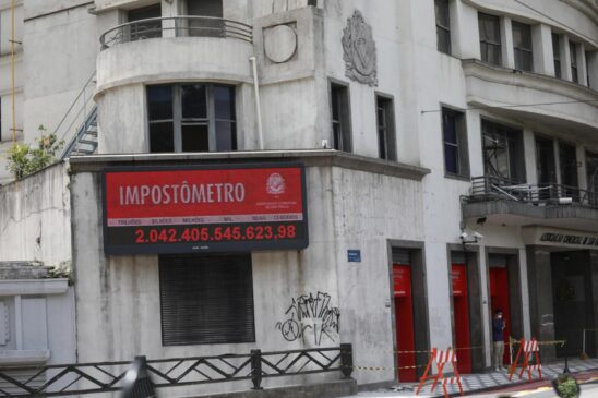 Impostômetro está instalado na sede da Associação Comercial de São Paulo (ACSP) no centro histórico da capital paulista