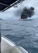 Lancha em Ilhabela