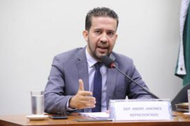 O deputado André Janones (Avante-MG) é o autor da proposta