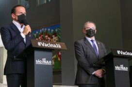 Governador de SP, João Doria, durante coletiva nesta segunda-feira