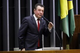 O deputado José Nelto (Pode-GO) é o autor da proposta