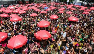 Segundo a lei, o evento anual tem como objetivo "a estimulação do turismo e lazer"