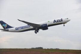 Pilotos e comissários de voo entrarão em greve a partir da 0h do dia 29 próximo (segunda-feira), por tempo indeterminado