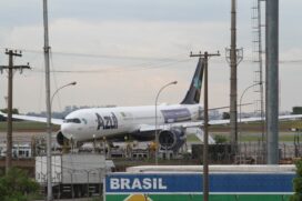 Brasil chegou a preparar um avião rumo à Índia para buscar vacinas na semana passada, mas voo foi cancelado