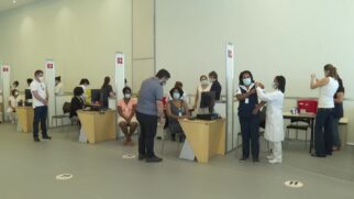 Vacinação começou às 7h desta segunda-feira