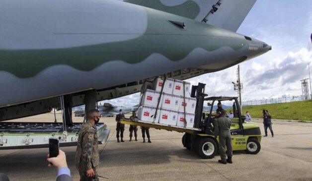 Aeronave da Força Aérea Brasileira (FAB), decolou de Guarulhos, transportando carga das doses