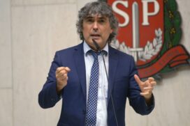 Carlos Giannazi é deputado estadual em São Paulo pelo PSOL