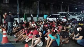 Agentes receberam denúncias dizendo que, em dia de jogos do campeonato brasileiro, os bares da região funcionavam com as portas fechadas