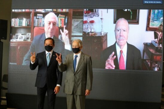 Ex-presidentes Sarney, FHC e Temer participam de coletiva do lado do governador João Doria