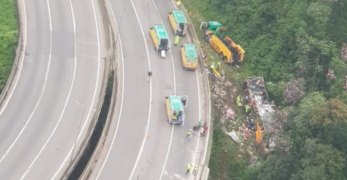 A colisão aconteceu na altura do km 668 da BR-376