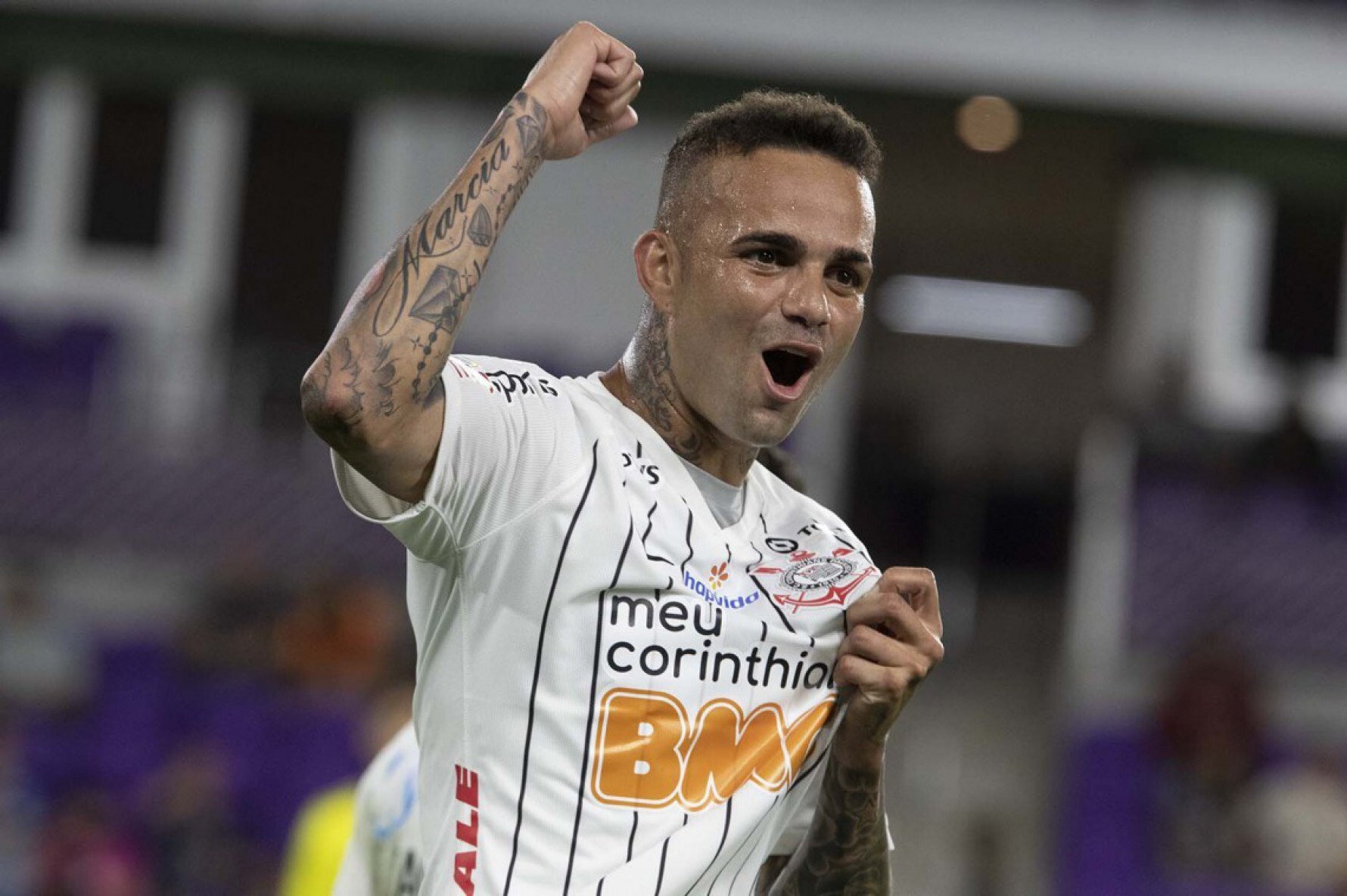O meio-campista Luan