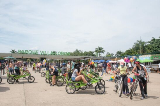 A instalação da roda gigante no Villa Lobos, também inspecionada nesta visita, faz parte das obras de revitalização do Rio Pinheiros, segundo o Governo