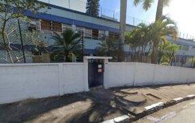 A UME Deputado Rubens Lara fica no Morro da Nova Cintra.