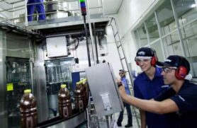 Treze das 25 atividades industriais pesquisadas apresentaram alta na produção em novembro, na comparação com outubro