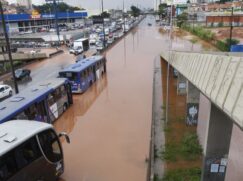Em Osasco, na Grande São Paulo, foram 376 mm de chuva ao longo do mês de janeiro