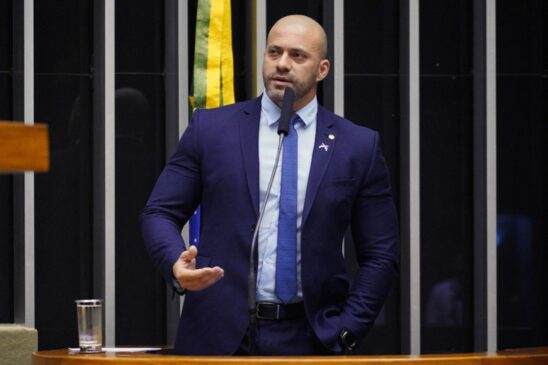 Daniel Silveira foi condenado a 8 anos e 9 meses de prisão por crime de ameaça ao Estado Democrático de Direito