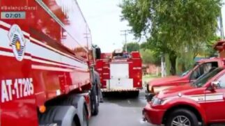 Três crianças morreram carbonizadas em um incêndio que atingiu uma residência na rua Bernardo Pinheiro Franco, na Vila Real