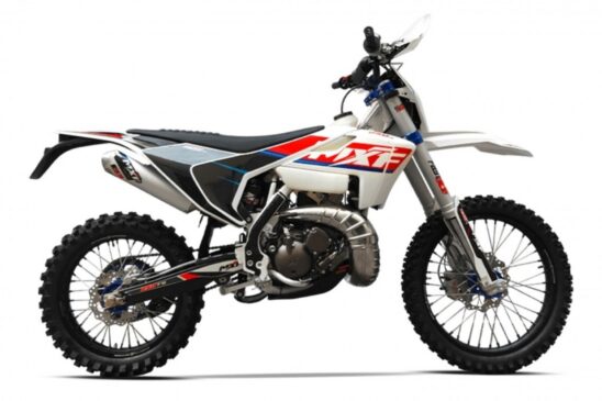 Depois de gerar vários clássicos do universo das duas rodas, a tecnologia para motores de dois tempos continua a ser desenvolvida por algumas marcas, como a curitibana MXF Motors do Brasil, que lança este mês a linha 2021 da 250 TS