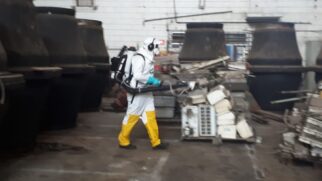 Realizada na última segunda-feira (22) e nesta terça-feira (23), a nebulização para combater o mosquito Aedes aegypti no Macuco, em Santos, resultou na aplicação de inseticida em 268 imóveis