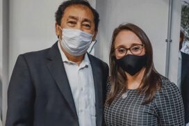 Prefeito Aprígio e deputada Renata Abreu na sessão solene em comemoração aos 62 anos de Taboão da Serra