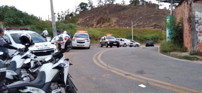 Jovem de 22 anos é encontrado com o corpo parcialmente em chamas em Sorocaba