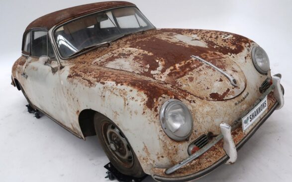 Modelo do Porsche enferrujado foi lançado no final dos anos 1950 e era considerado um carro esporte sofisticado na época