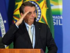 O presidente Jair Bolsonaro (PL) decretou, nesta quinta-feira (8), luto oficial de três dias pela morte da rainha Elizabeth 2ª