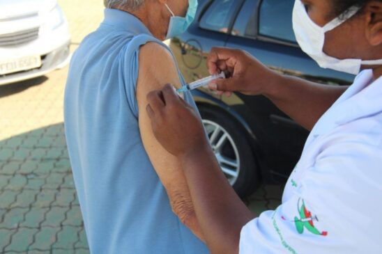 A Prefeitura de Votorantim, na regi&atilde;o de Sorocaba, iniciou o cadastro para idosos de 75 e 76 anos de idade receberem a vacina contra a Covid-19