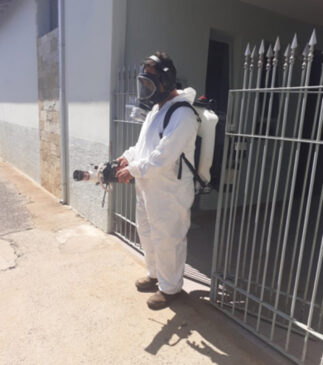 Vigilância Epidemiológica nebuliza ruas com focos de dengue, em Tietê, no interior de São Paulo