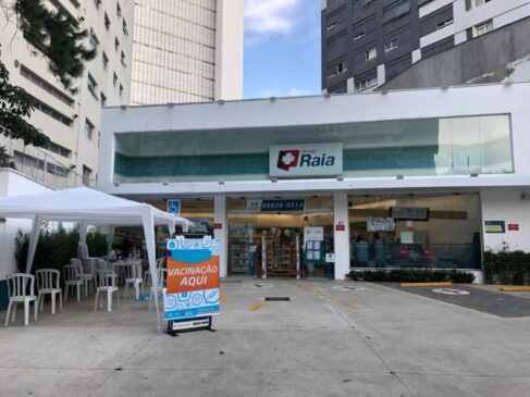 Unidade Bela Vista da Droga Raia. Pessoas devem ser encaminhadas pela UBS