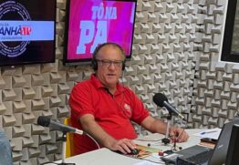 José Roberto Ercolin durante apresentação do jornal na Rádio Jovem Pan Sorocaba; jornalista morreu aos 58 anos no Interior