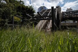 Obras do monotrilho da linha 17-Ouro em março de 2021