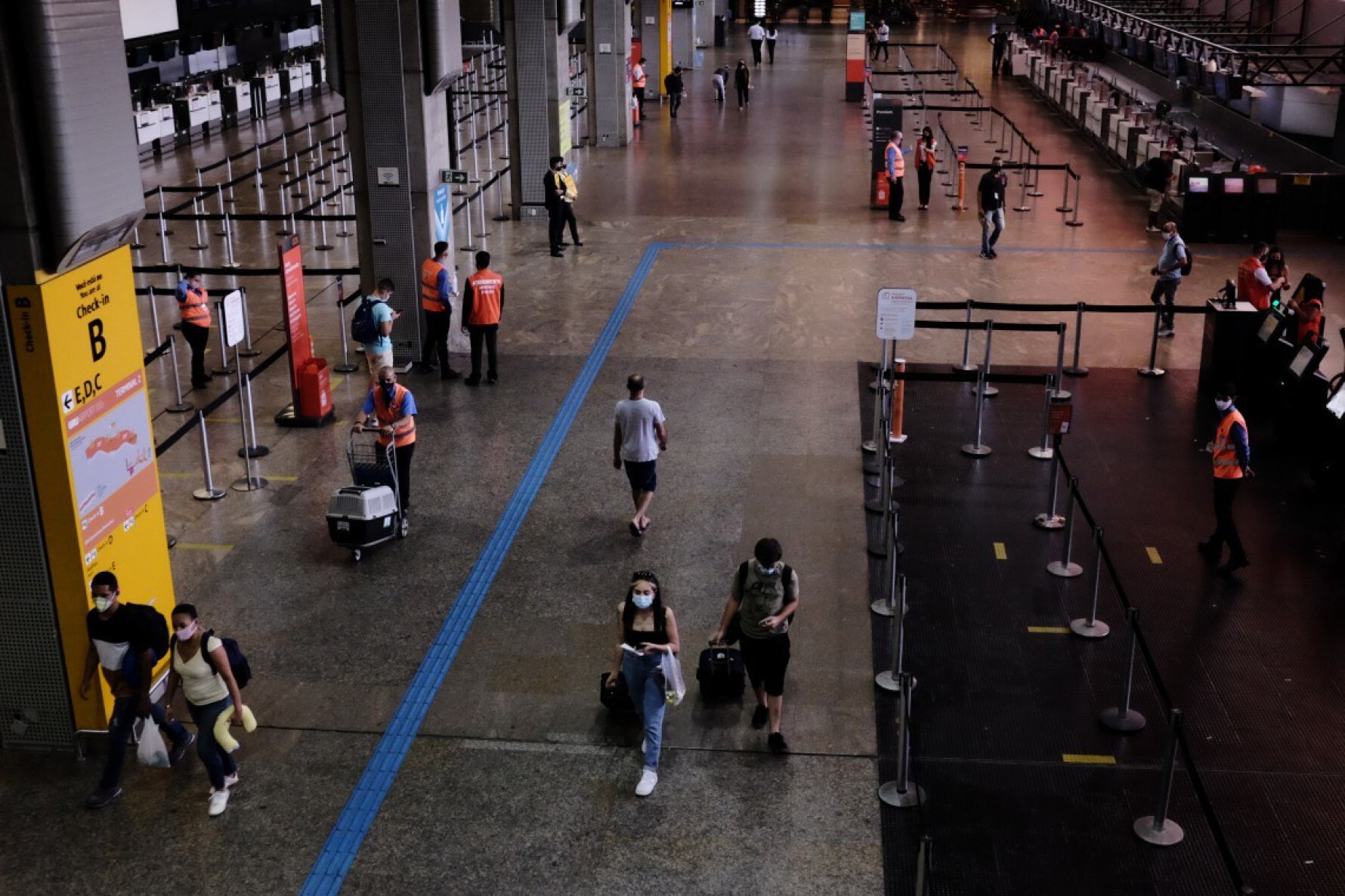 Portaria restringe entrada de estrangeiros no País
