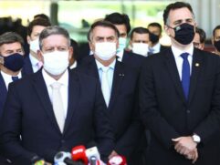 Grupo foi anunciado após o presidente Jair Bolsonaro (sem partido) se reunir com governadores, ministros e chefes de poderes
